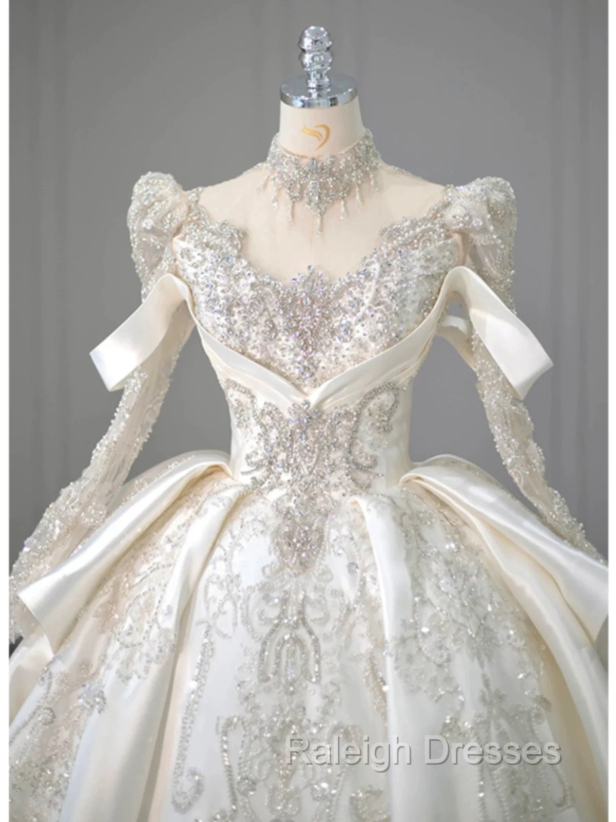 Luxury Ball Gown High Neckline Long Sleeves Sequin White Wedding Dresses Brides Dress Secondary image