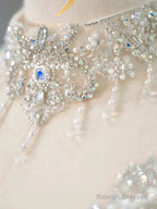 Luxury Ball Gowns Off The Shoulder Short Sleeves Sequin White Wedding Dress Brides Dresses