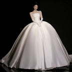Luxury Ball Gowns Strapless Sleeveless Satin White Wedding Dress Brides Dresses