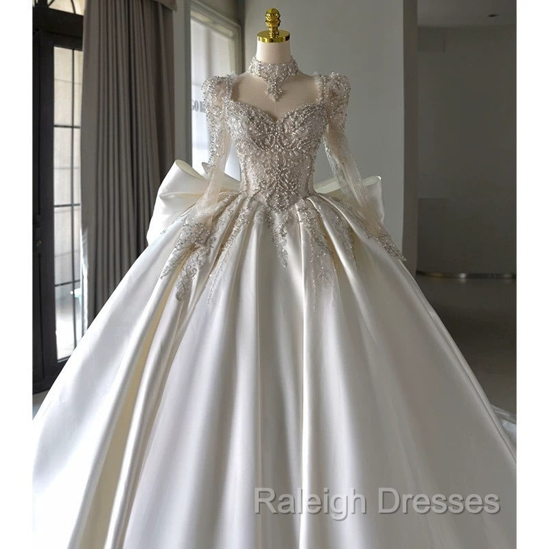 Luxury Ball Gown Sweetheart Neckline Long Sleeves Sequin White Wedding Dresses Brides Dress