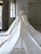 Luxury Ball Gown Sweetheart Neckline Long Sleeves Sequin White Wedding Dresses Brides Dress