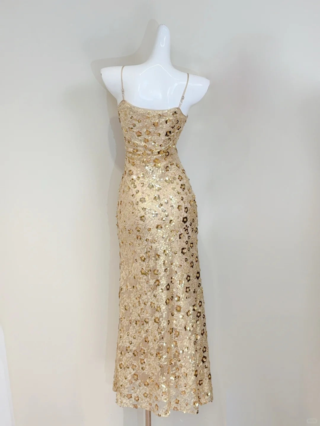 Luxury Gold Mermaid Strapless V-Neck Sequined Long Formal Prom Dress