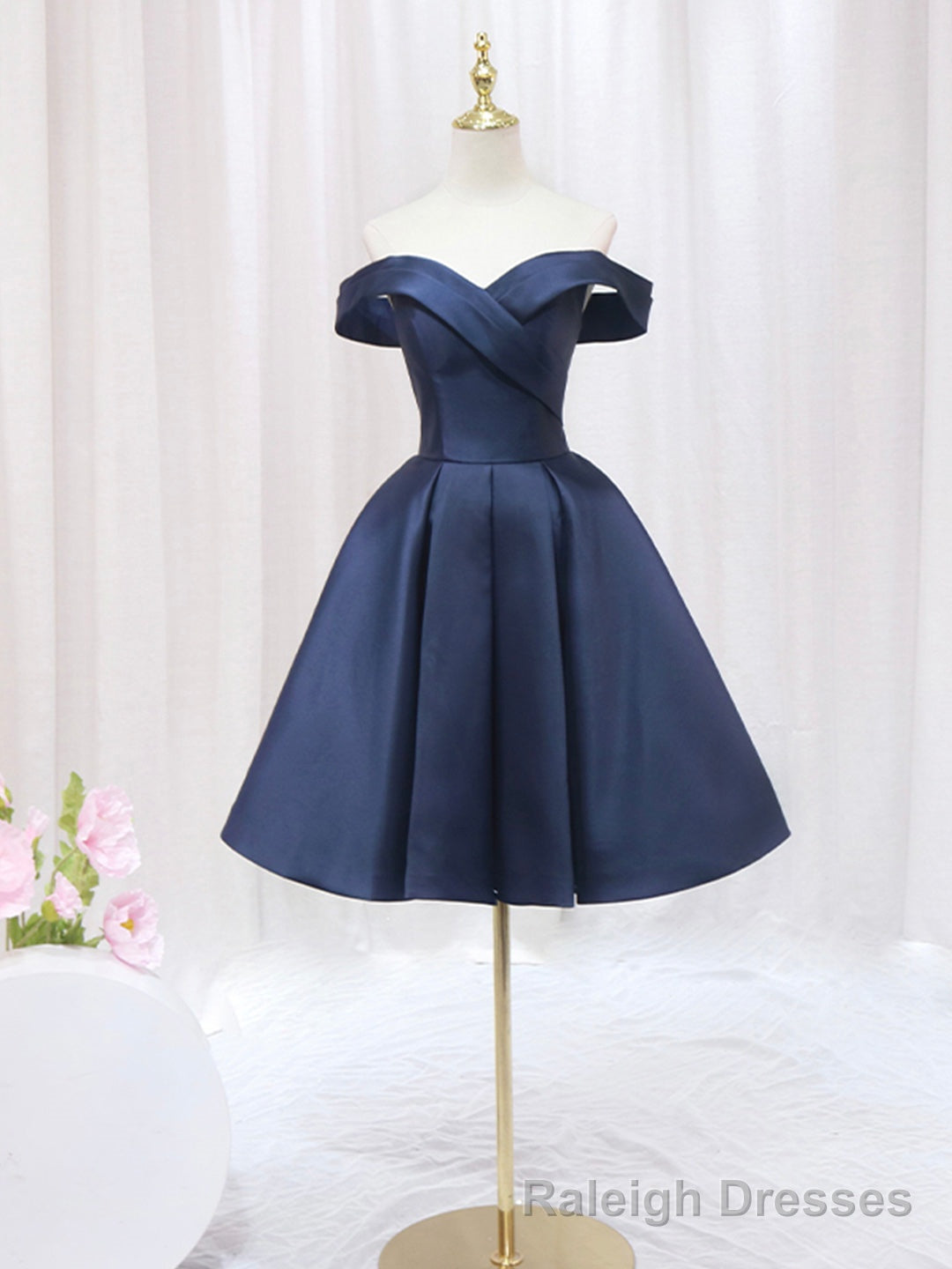 Blue V-neckline Satin Off Shoulder Party Dress, A-Line Blue Short Evening Prom Dress Secondary image