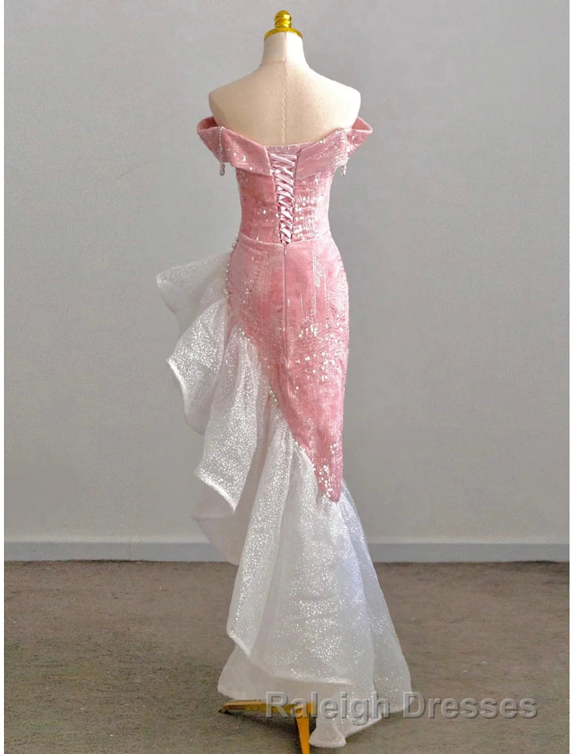 Mermaid / Trumpet Prom Dress Prom Floor Length Sleeveless Off Shoulder Tulle with Pearls Sequin