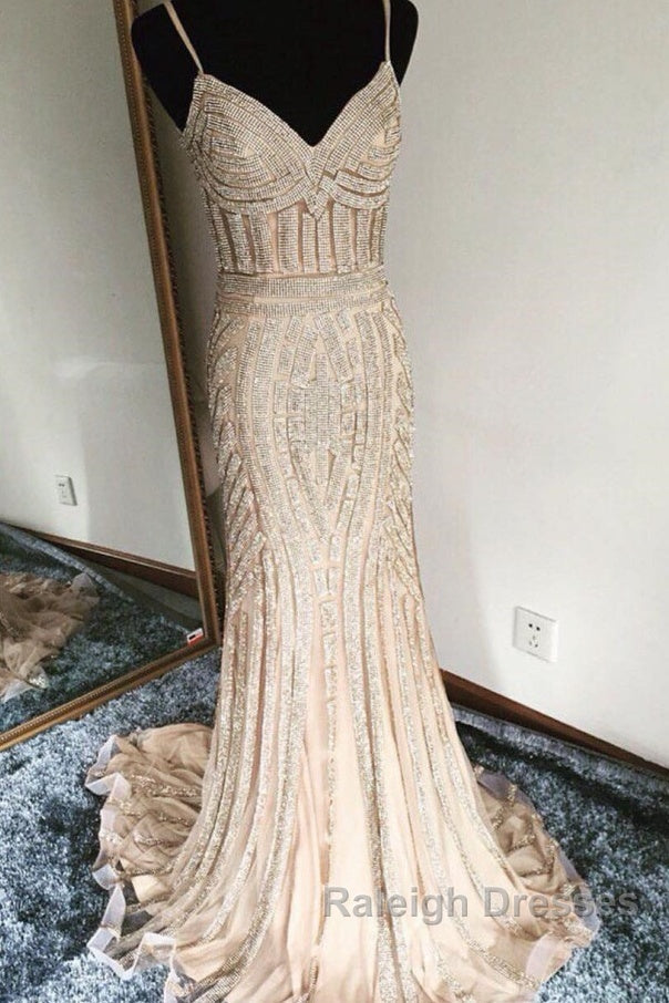 Mermaid V Neck Sequined Black Prom Dress Spaghetti Straps Secondary image