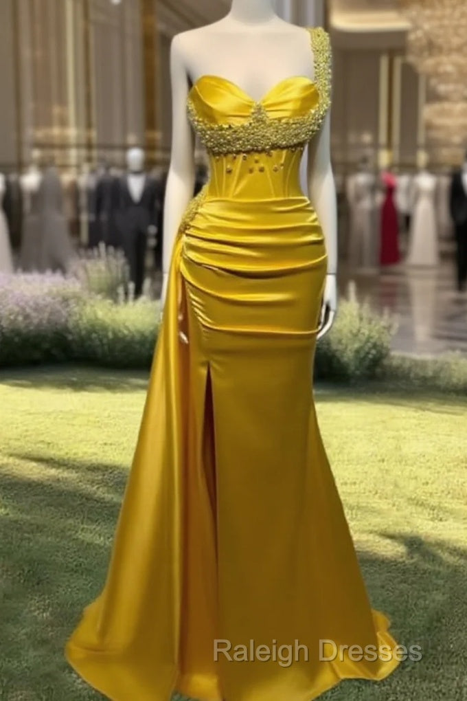 Mermaid Yellow Pearl Strap Dress Main image