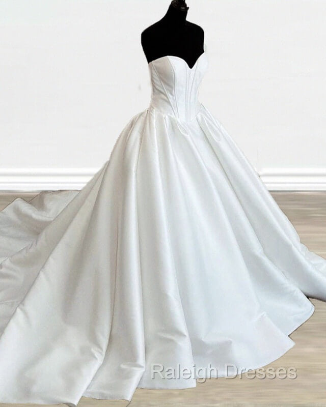 Minimalist Corset Satin Wedding Dress Secondary image