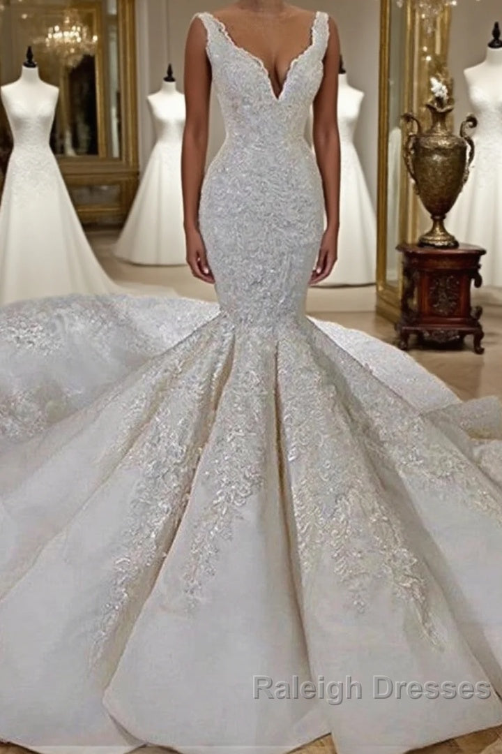 Modern Mermaid Lace Wedding Dress Online Straps Luxurious Bridal Gowns with Long Train Main image