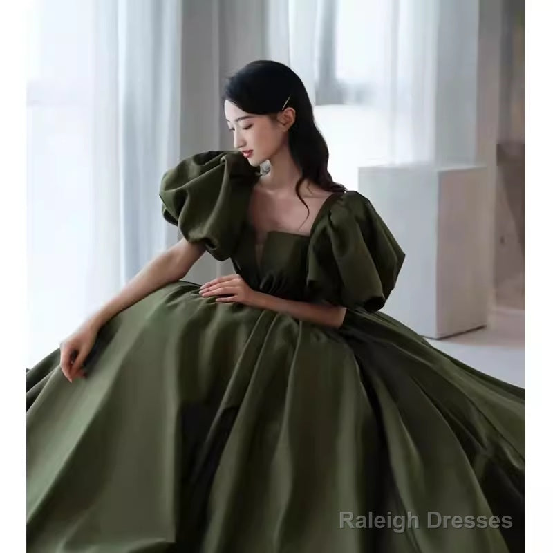 Modest A-Line Short Sleeves Long Senior Green Prom Dresseses
