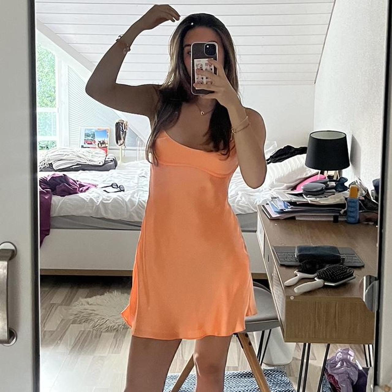 Modest A-Line Spaghetti Straps Orange Satin Short Prom 8Th Grade Homecoming Dress Middle School Semi Mini Prom Hoco Dresses Backless Cocktail Outfits