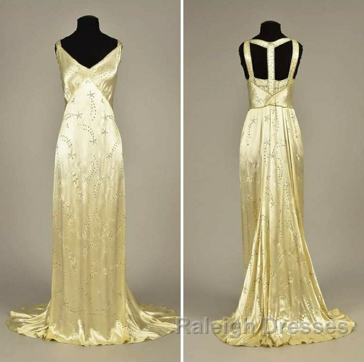 Modest A Line V Neckline Yellow Satin Beads Long Party Dress Prom Dresses