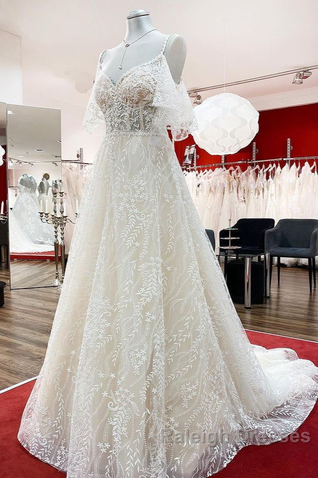Modest Long A Line Sweetheart Tulle Lace Appliques Wedding Dresses with Sleeves