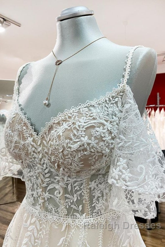 Modest Long A Line Sweetheart Tulle Lace Appliques Wedding Dresses with Sleeves