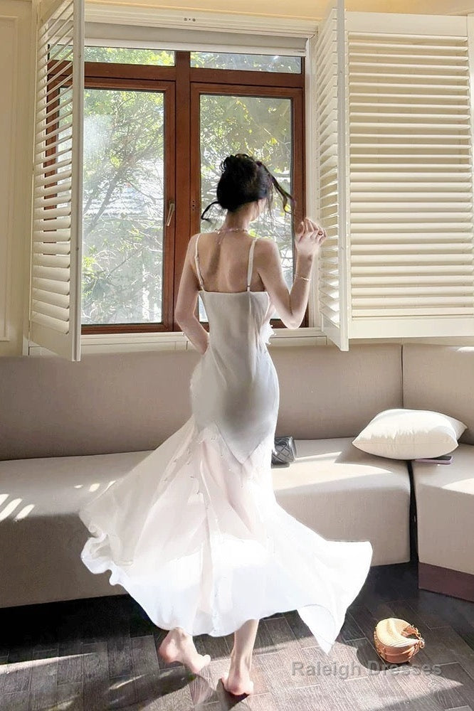 Modest Mermaid Spaghetti Straps White Long Prom Dresses