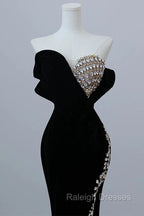 Modest Mermaid Strapless Black Long Floor Length Beads Prom Dresses