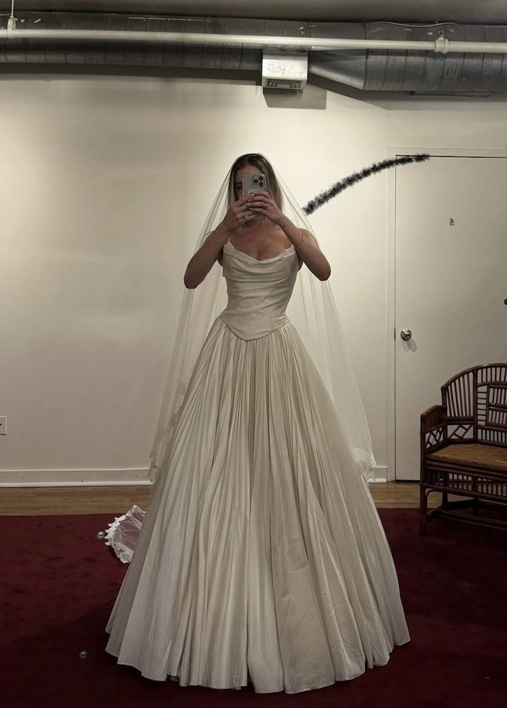 Modest Wedding Dresses Ball Gowns Strapless White Satin Long Wedding Dress Brides Dresses Bridal Gown