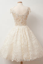 A-line Scoop Lace Short Prom Dresses Cap Sleeves Homecoming Dresses