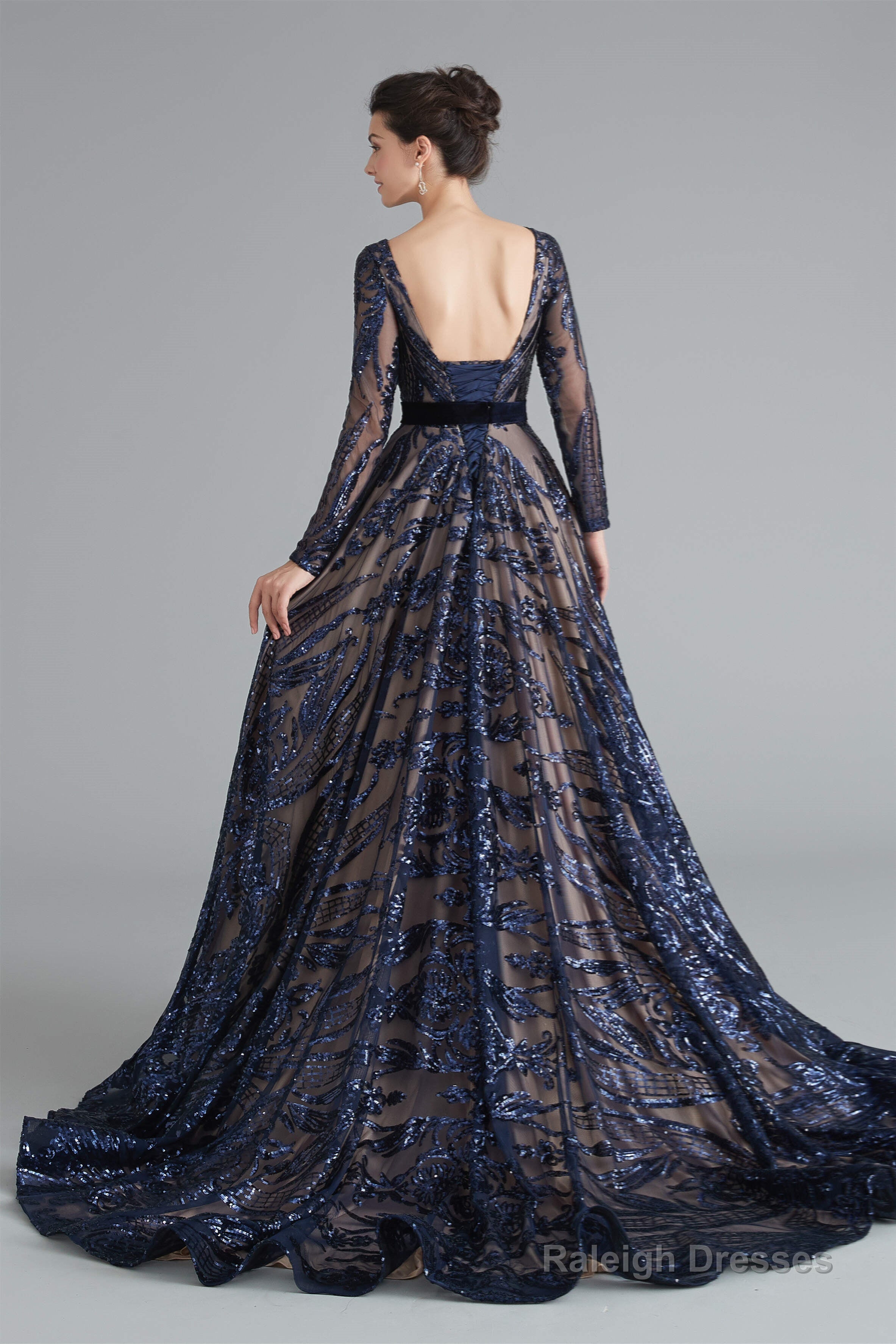 A-Line Luxury Sequins Long Sleeve Backless Prom Dresses