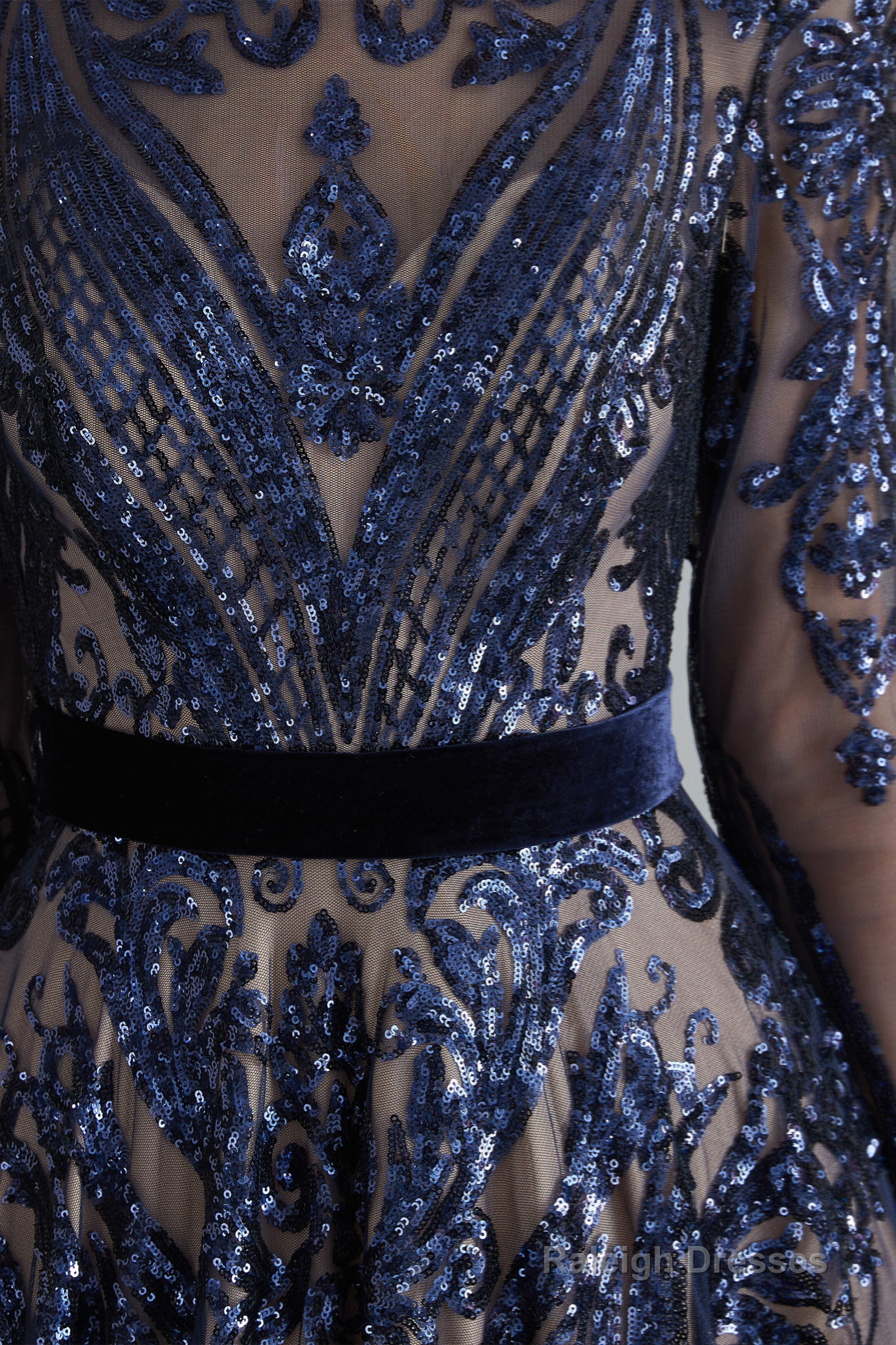 A-Line Luxury Sequins Long Sleeve Backless Prom Dresses