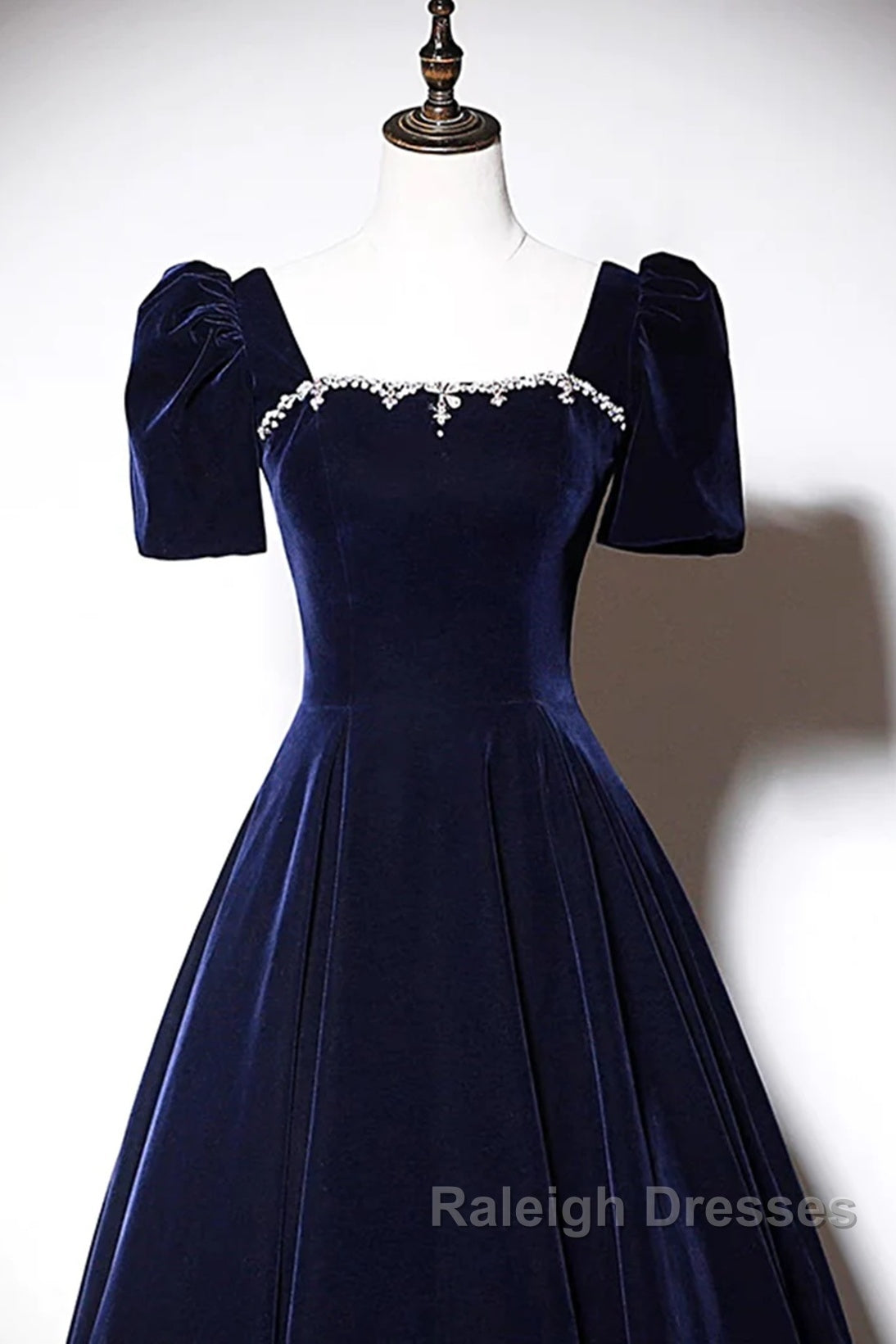 Navy Blue A-Line Velvet Long Prom Dresses Short Sleeves Beaded Prom Dresses