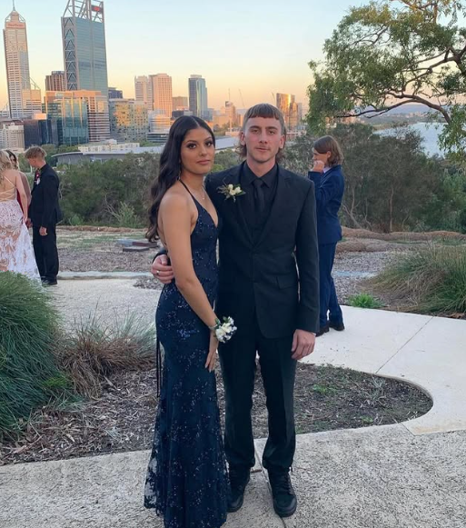 Navy Blue Mermaid Tulle And Sequins Long Prom Dresses With V Neckline And Lace Up Back