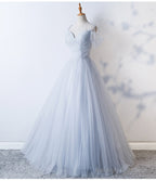 New! Sleeveless V-Neck Tulle Prom Dresses