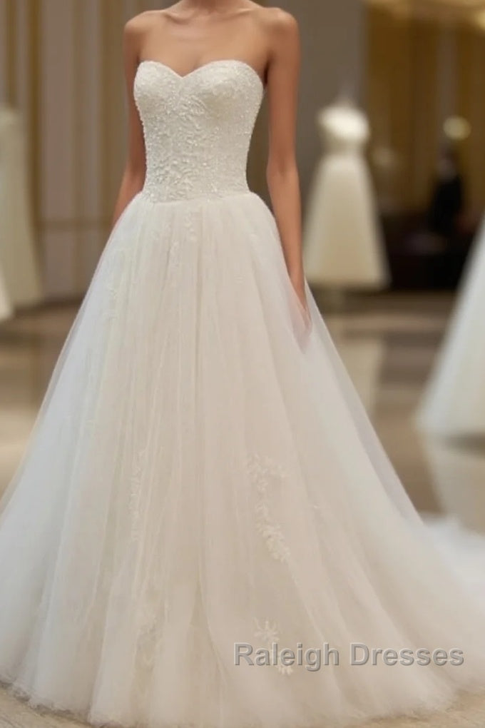 Noble Strapless Lace Decal Sheer Off Shoulder And Floor Length Floor Mopping Wedding Dress Main image