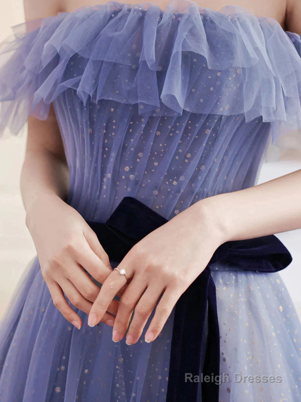 Off Shoulder Sweetheart Tulle Light Purple Prom Dresses A-Line Tulle Junior Prom Dress