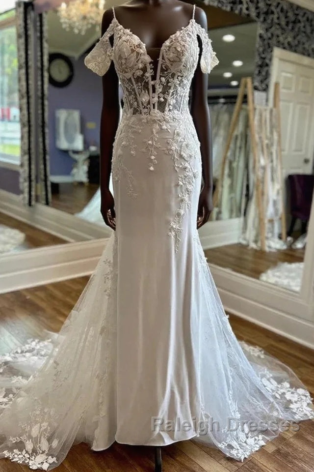 Off-The-Shoulder Appliques Straps Sweeping Long Wedding Dress Main image