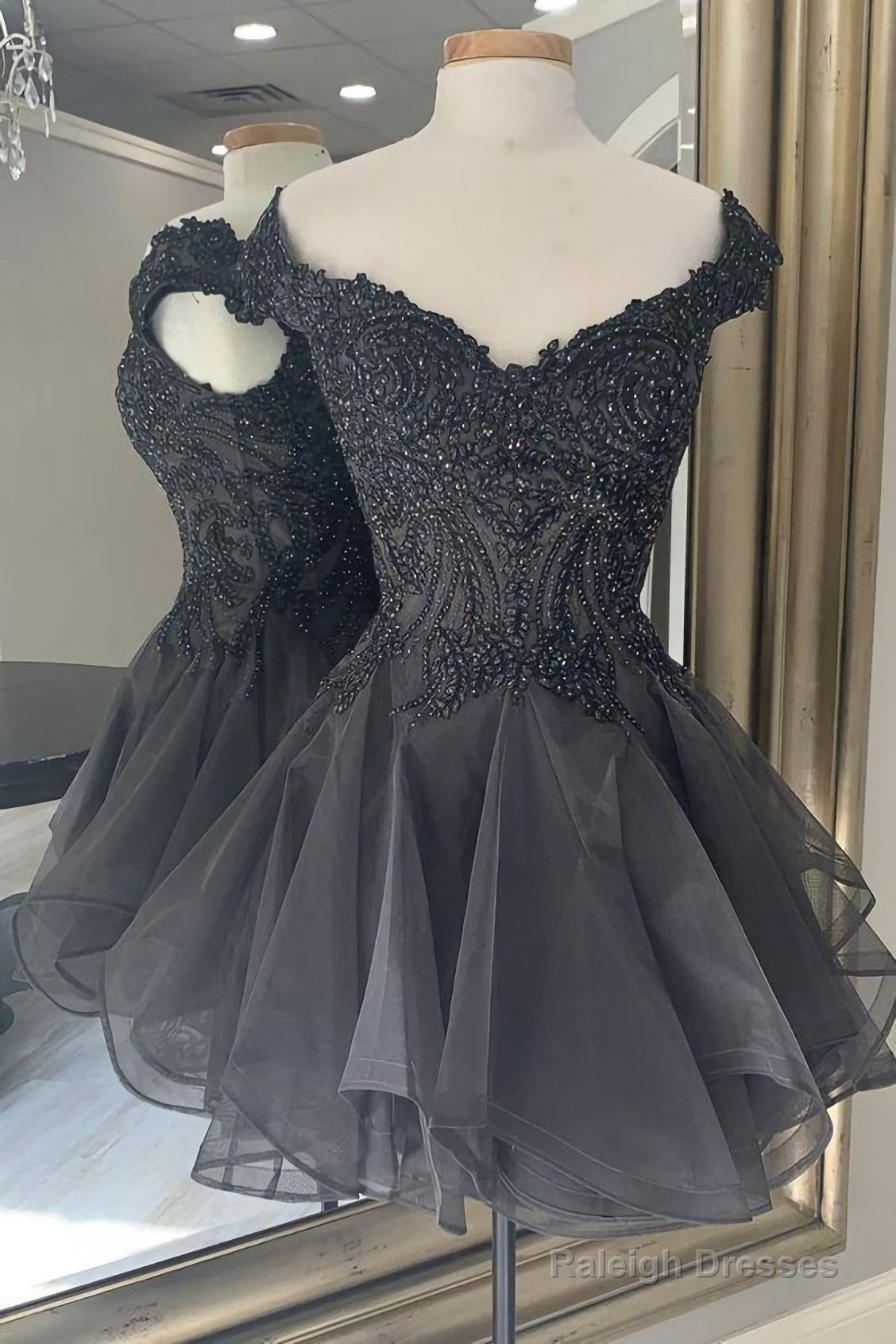 Off The Shoulder Black Short Prom Dresses Homecoming Dresses Main image