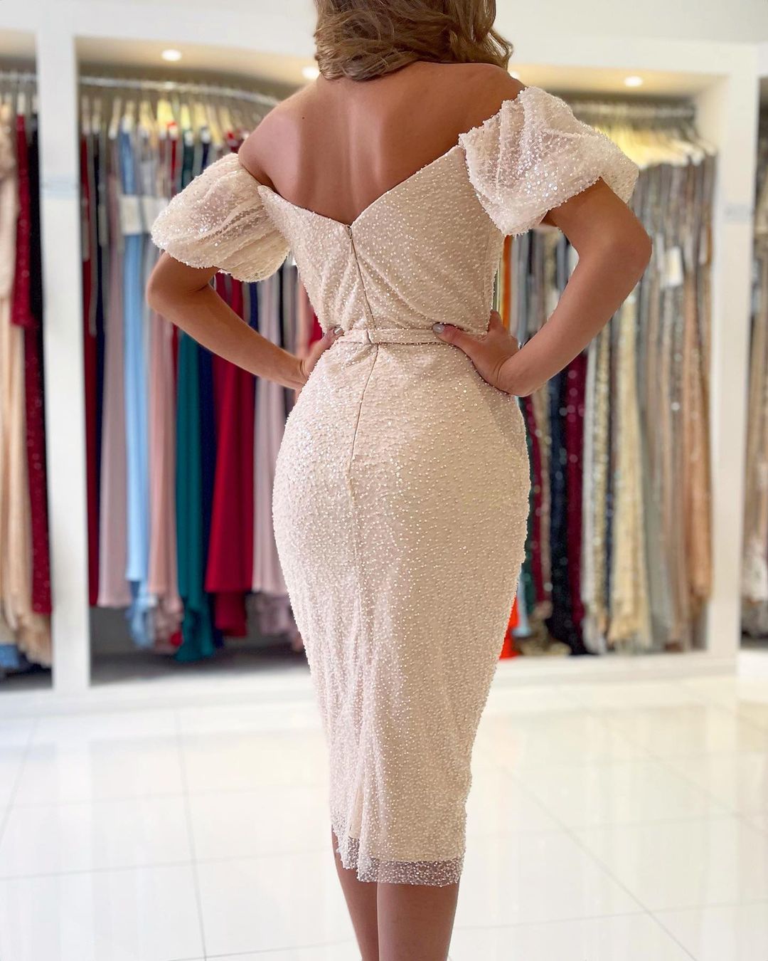 Off-The-Shoulder Sequins Short Prom Dress With Slit Party Gowns Secondary image
