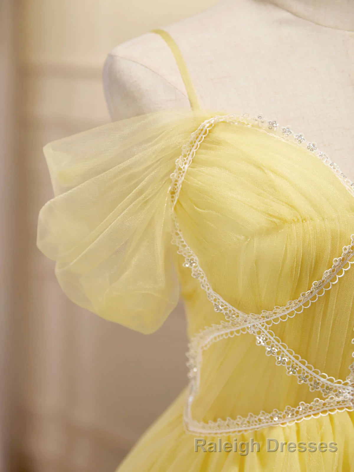 Off the Shoulder Short Yellow Prom Dresses, Off Shoulder Short Yellow Formal Graduation Dresses