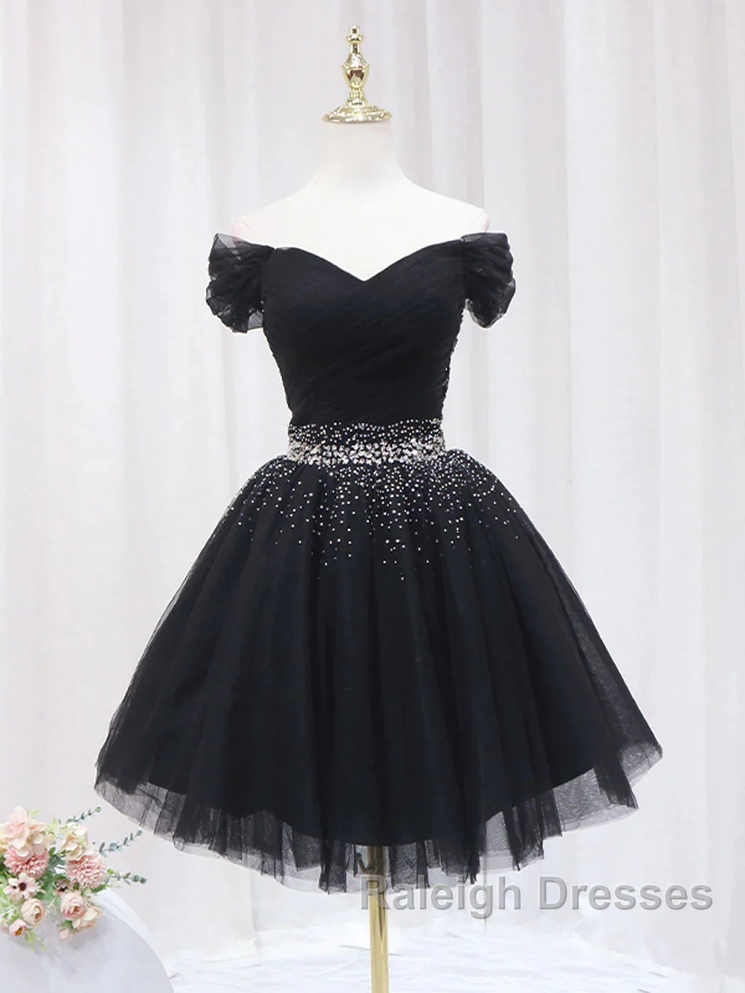 Off The Shoulder Tulle Red Short Prom Dresses Lace Up