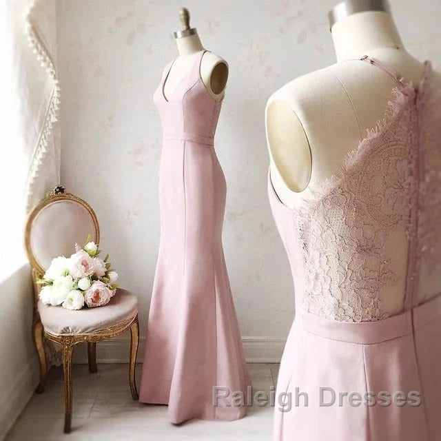 Off-The-Shoulder V Neck Mermaid Dusty Pink Floor Length Lace Bridesmaid Dress Secondary image