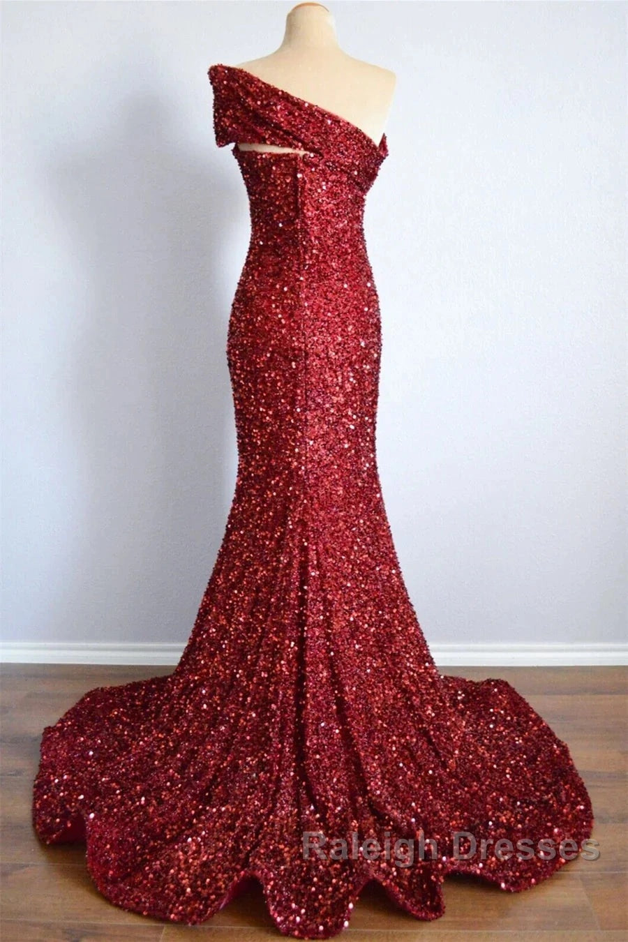 One Shoulder Long Sequins Prom Dresses Burgundy Mermaid Secondary image