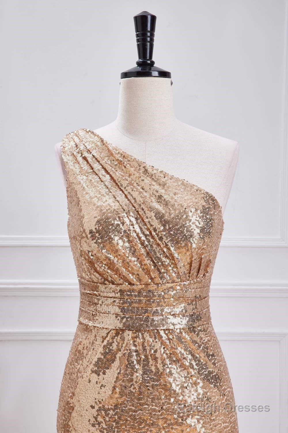 One Shoulder Pleated Gold Sequin Mermaid Bridesmaid Dress Secondary image
