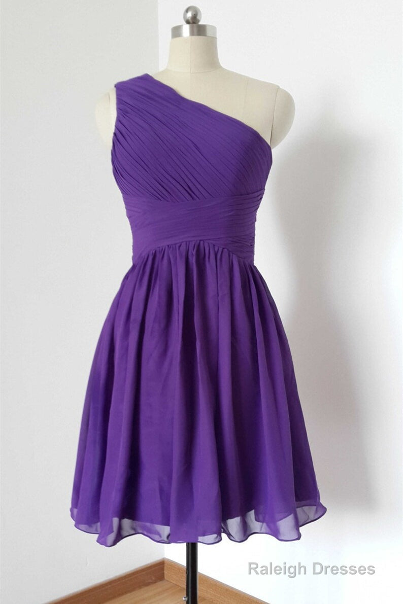 One Shoulder Purple Pleated Chiffon Short Bridesmaid Dress Main image