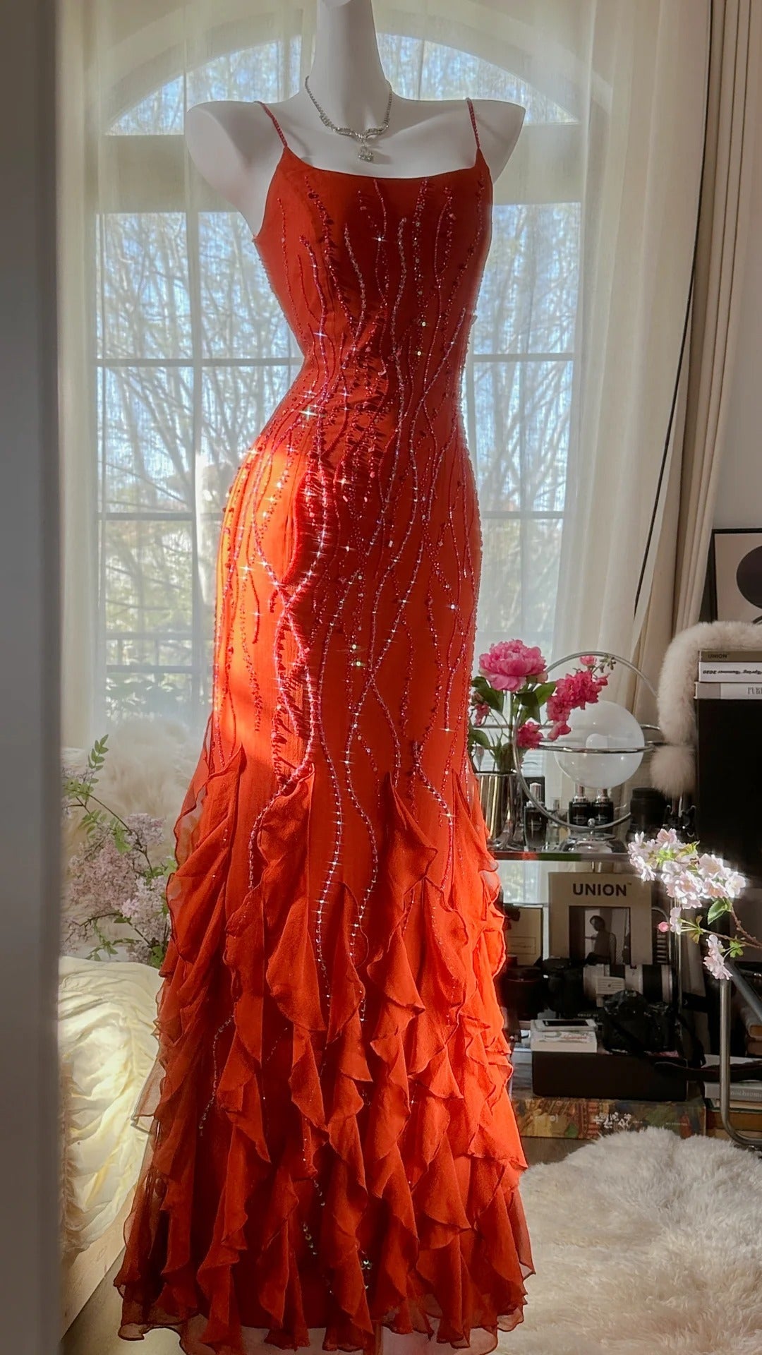Orange Beautiful Charming Fashion Elegant Shiny Exquisite Beaded Long Chiffon Ball Gown Evening Gown Birthday Party Gown Prom Gown Graduation Gown Main image