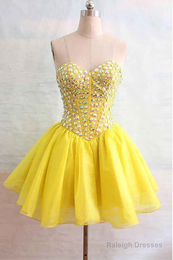 Organza Sweetheart Yellow Homecoming Dresses With Beading Main image