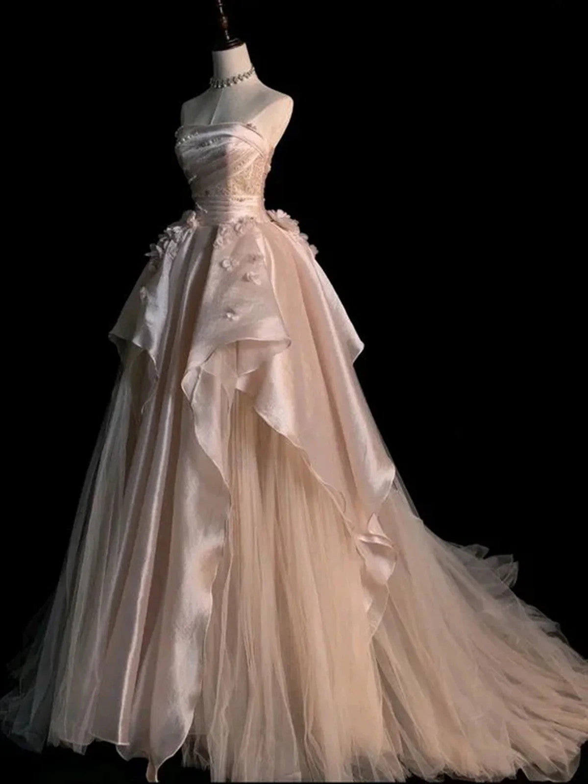 Pink And Champagne Strapless A-Line Tulle Prom Dresses Satin And Tulle Prom Dresses Secondary image