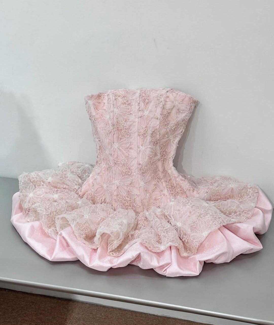 Pink Ball Gowns Strapless Satin Lace Short Homecoming Dresses 17Th Birthday Outfits