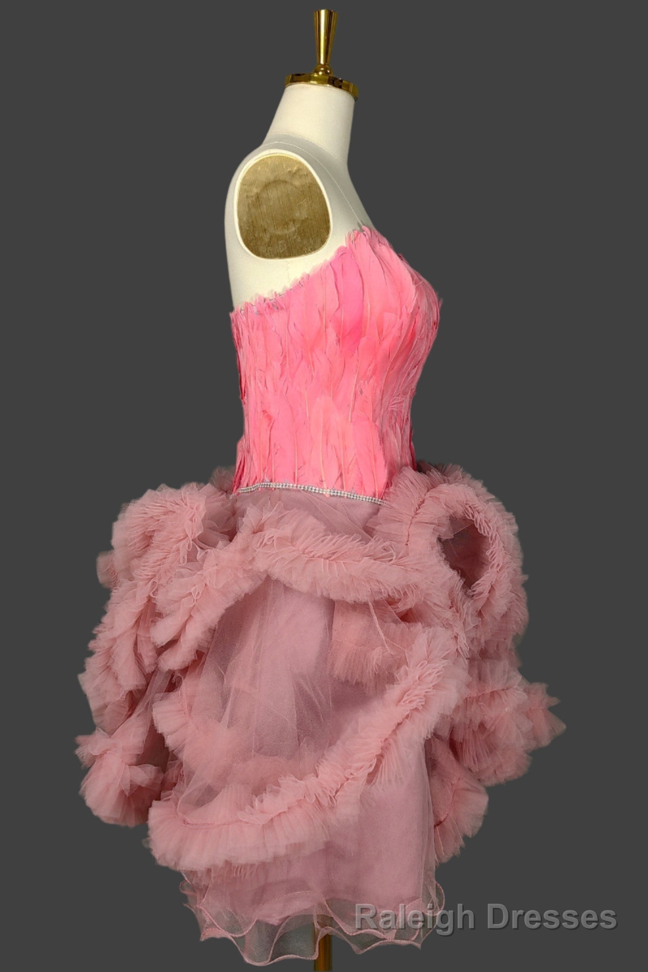 Pink Homecoming Dresses Sweetheart Neck Short Prom Dresses A Line Prom Dress with Feather