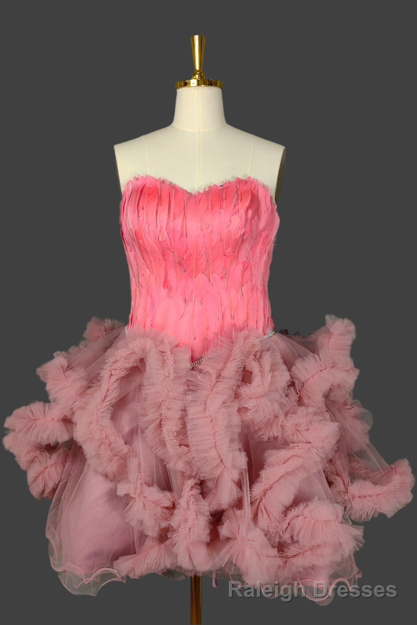 Pink Homecoming Dresses Sweetheart Neck Short Prom Dresses A Line Prom Dress with Feather