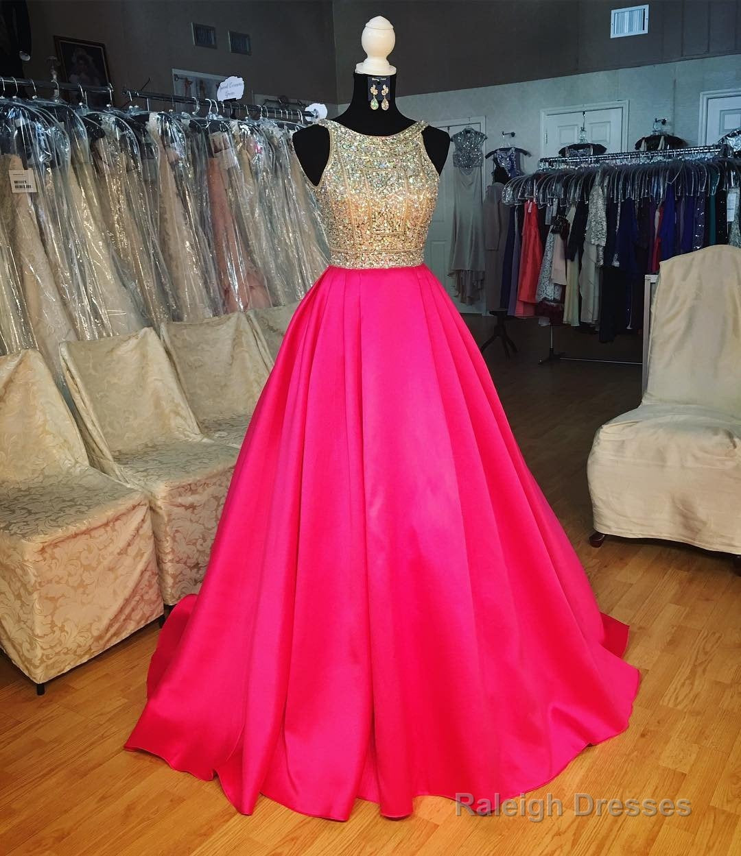 Pink Satin Ball Gown Prom Dress Crystal Beaded Luxury Prom Gown
