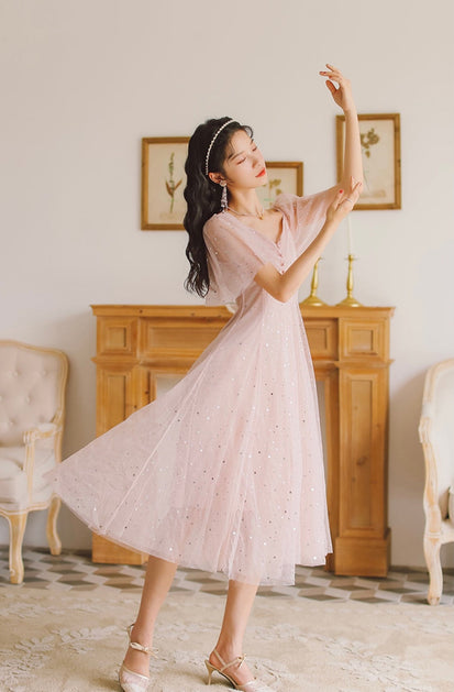 Pink Tulle V-Neckline Tea Length Homecoming Dresses Cute Pink Short Prom Dresses