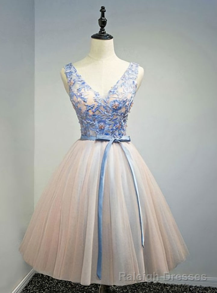 Pink V Neck Tulle Lace Appliques Short Prom Dress Main image