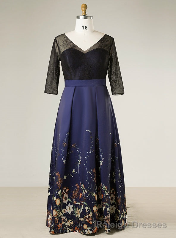 Plus Size Blue V-neck Print Satin Lace Short Sleeve Prom Dress Main image