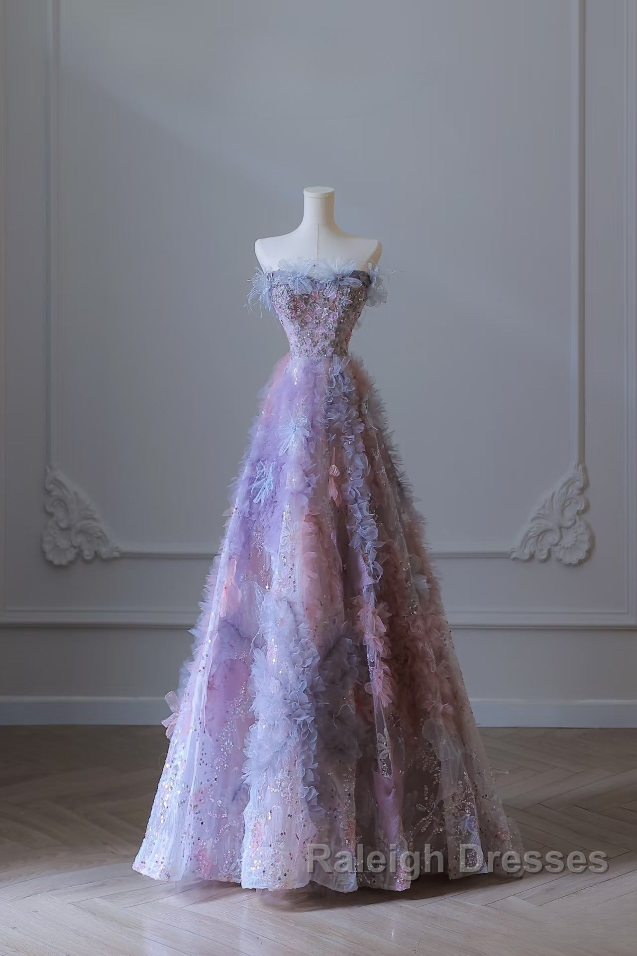 Pretty A-Line Sweetheart Tulle Prom Dress Long Prom Gowns