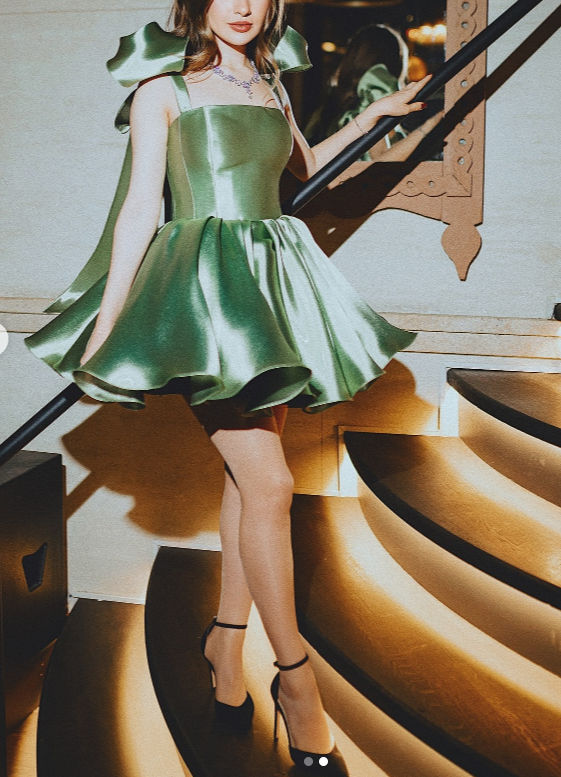 Pretty Ball Gowns Spaghetti Straps Pink Satin Short Mini Prom 8Th Grade Homecoming Dresses Summer Middle School Hoco Dress Birthday Outfits