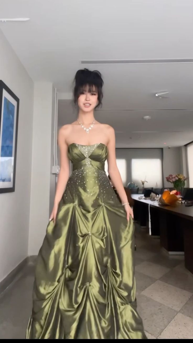 Pretty Ball Gowns Strapless Green Satin Prom Dress Long With Silver Beads